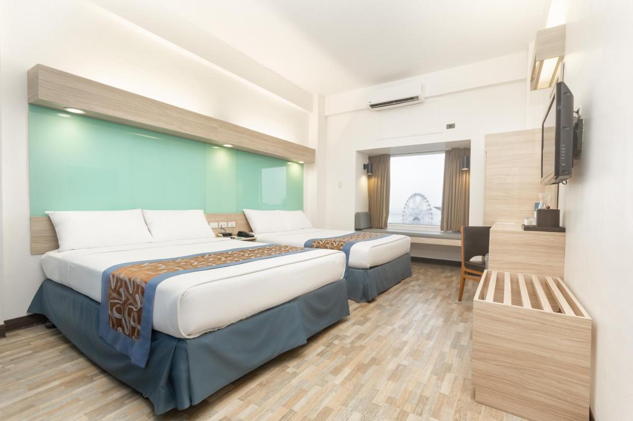 Microtel By Wyndham Mall Of Asia Pasay Exteriör bild