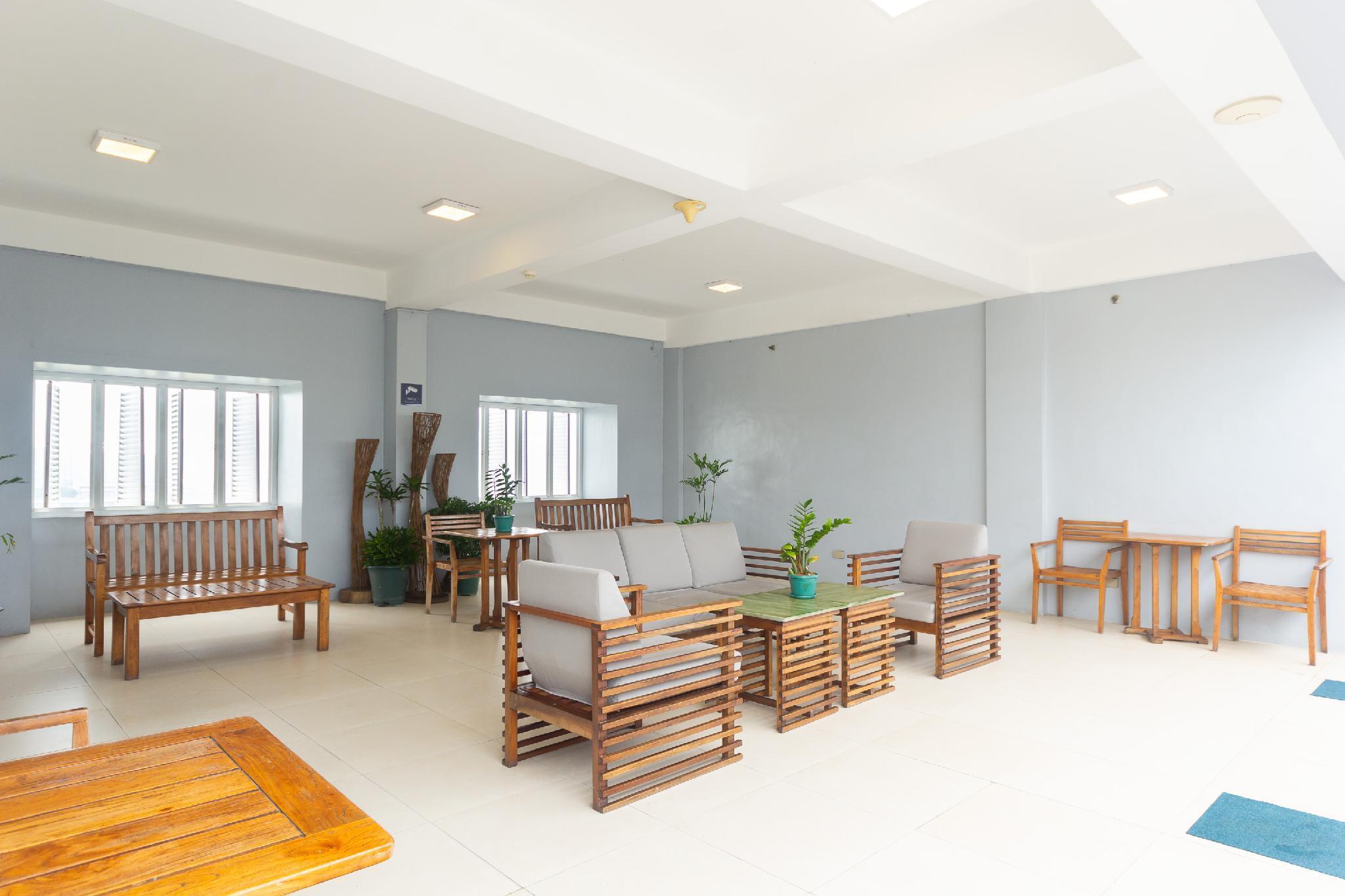 Microtel By Wyndham Mall Of Asia Pasay Exteriör bild